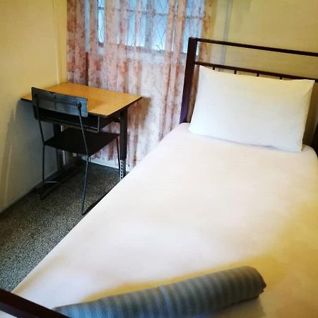 קואלה לומפור Grocer'S Inn Backpackers Guesthouse מראה חיצוני תמונה